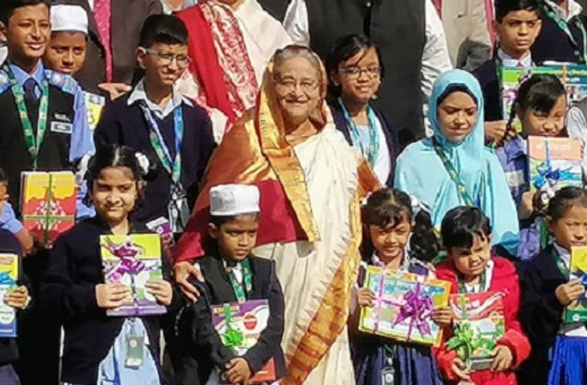 বই উৎসবের উদ্বোধন করলেন প্রধানমন্ত্রী