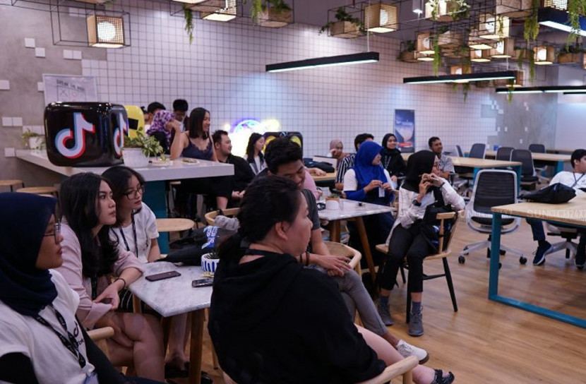 নতুন সদর দপ্তর খোঁজে টিকটক