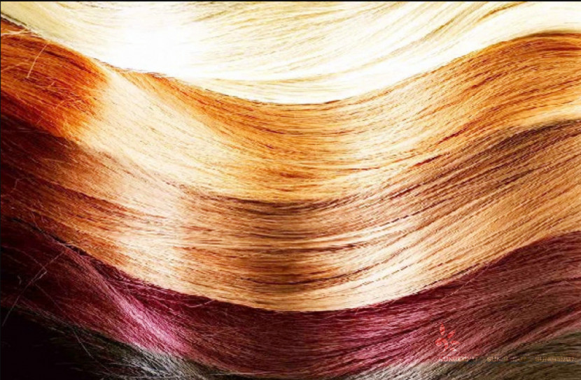 রং করা চুলে বাড়তি যত্ন