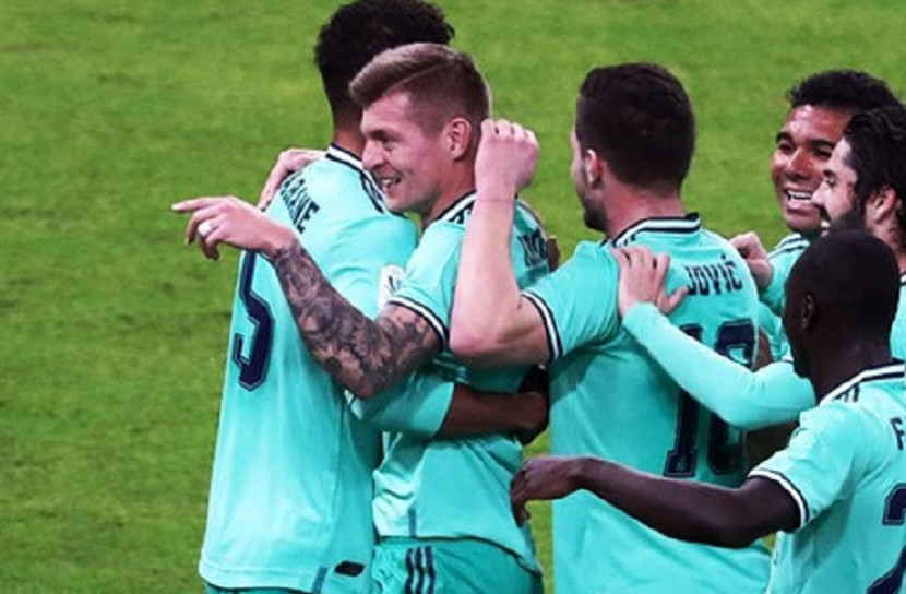 ভ্যালেন্সিয়াকে উড়িয়ে ফাইনালে রিয়াল