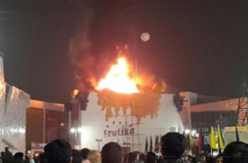 বাণিজ্য মেলার আগুন নিয়ন্ত্রণে