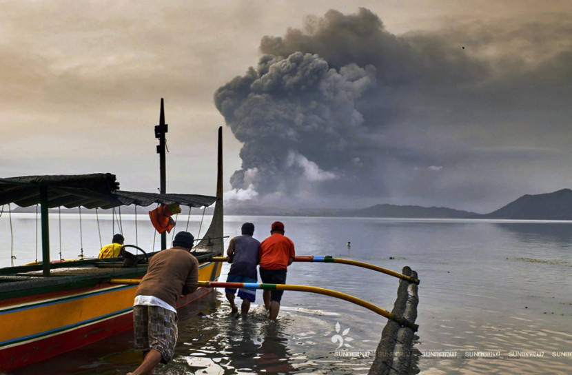 ভয়ঙ্কর রূপে তাল আগ্নেয়গিরি, ফিলিপাইনে সুনামির সতর্কতা