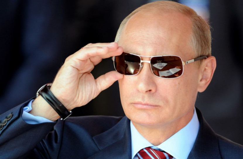 আমৃত্যূ ক্ষমতা স্থায়ীকরণের পথে পুতিন!