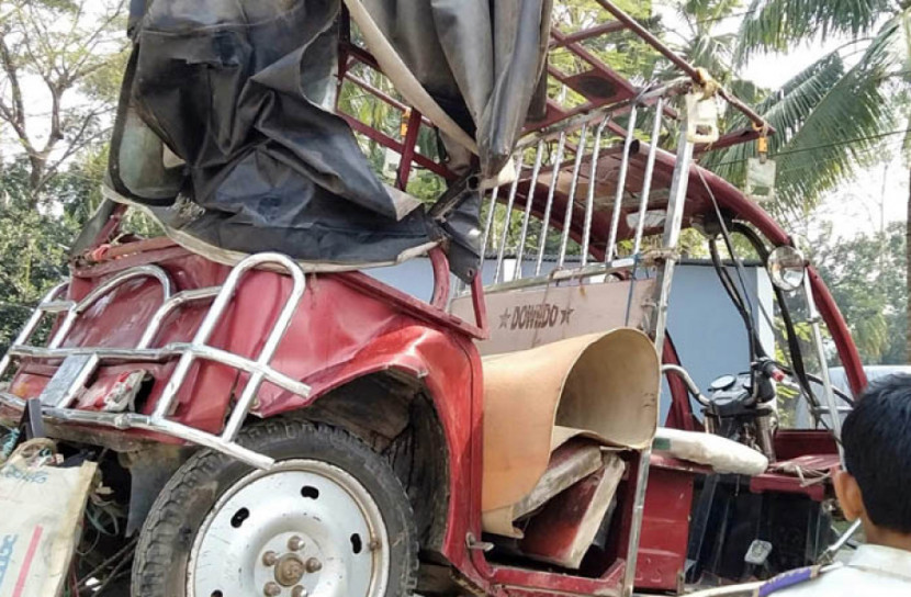 বাস চাপায় প্রাণ গেল মা-ছেলেসহ ৩ জনের