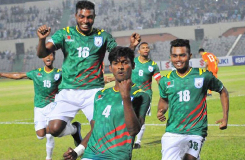 মতিনের জোড়া গোলে সেমিফাইনালে বাংলাদেশ