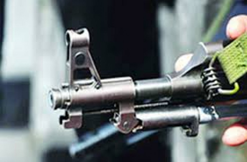 রোহিঙ্গা শিবিরে আবারও অস্ত্রের মহড়া