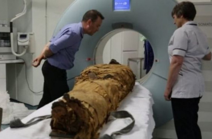 তিন হাজার বছর পর মিশরীয় ধর্মযাজকের কণ্ঠে স্বর দিলেন বিজ্ঞানীরা