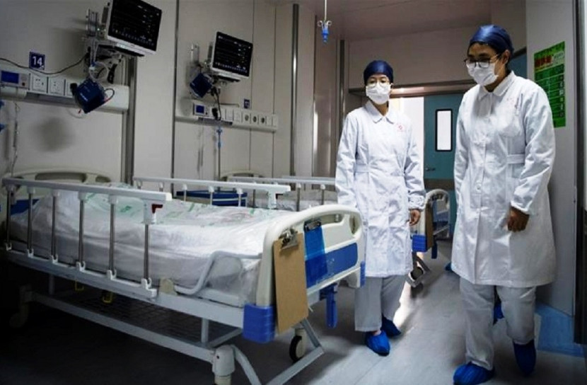 করোনাভাইরাসে আক্রান্ত চিকিৎসকের তথ্য গোপনের চেষ্টা চীনের