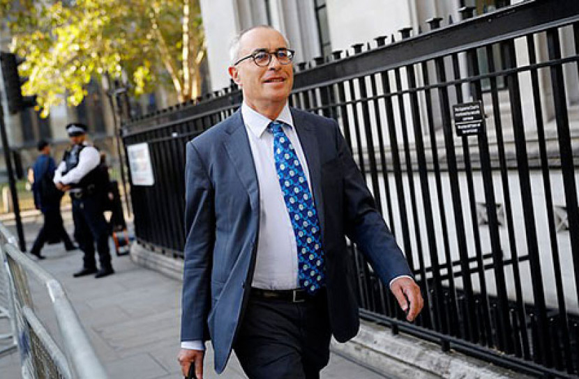 দিনে ২২ লাখ টাকা পারিশ্রমিকের আইনজীবি ম্যানচেস্টারের