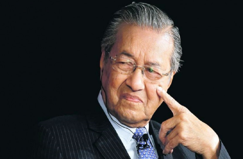 রাজার পছন্দে মাহাথিরই মালয়েশিয়ার অন্তর্বর্তী প্রধানমন্ত্রী 