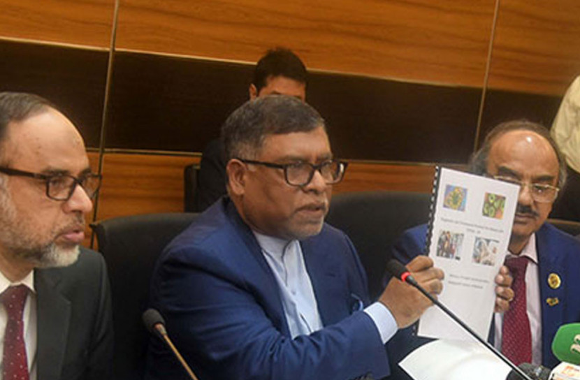 প্রবাসীদের এই মুহূর্তে দেশে না ফেরার আহ্বান স্বাস্থ্যমন্ত্রীর