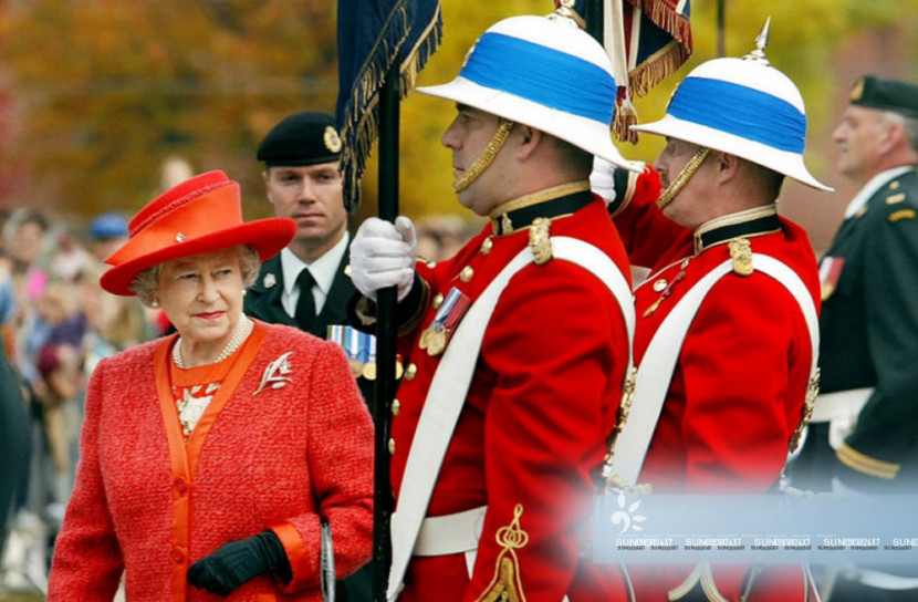 করোনা আতঙ্কে প্রাসাদ ছাড়লেন রানি এলিজাবেথ