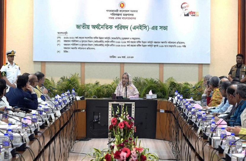 করোনার দোহাই দিয়ে উন্নয়ন কাজ বন্ধ করা যাবে না : প্রধানমন্ত্রী