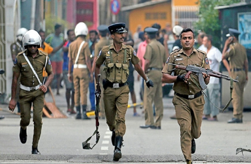 করোনার ঝুঁকি এড়াতে নির্বাচন পিছিয়ে কারফিউ জারি করল শ্রীলঙ্কা