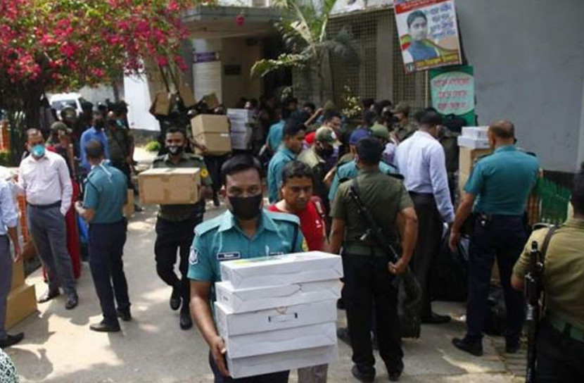 করোনা আতঙ্কের মধ্যেই কাল ইসি’র ভোট উৎসব!