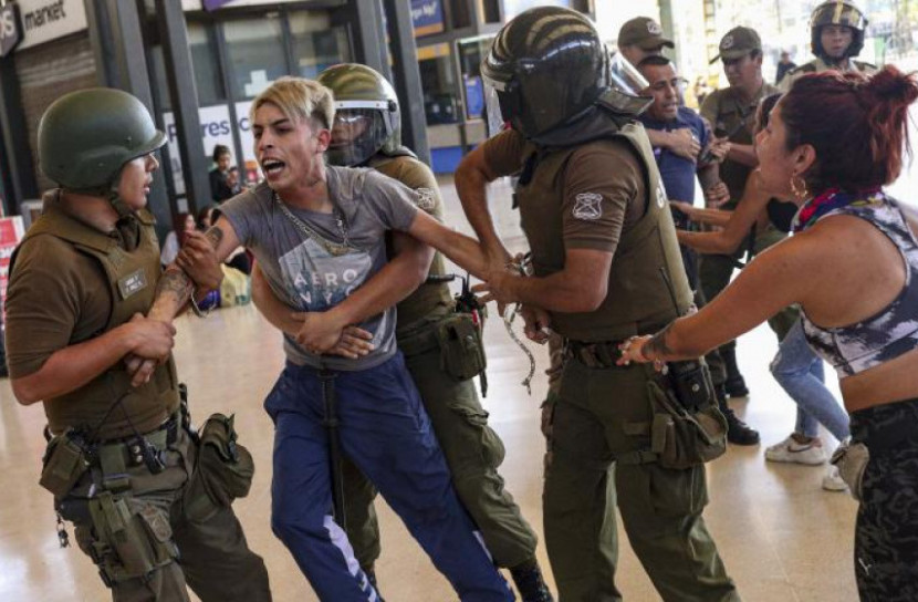 করোনা আতঙ্কে কলম্বিয়ার কারাগারে দাঙ্গা, নিহত ২৩