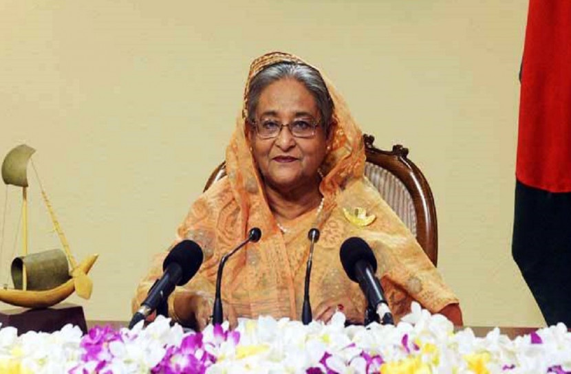 জাতির উদ্দেশে ভাষণ দিচ্ছেন প্রধানমন্ত্রী