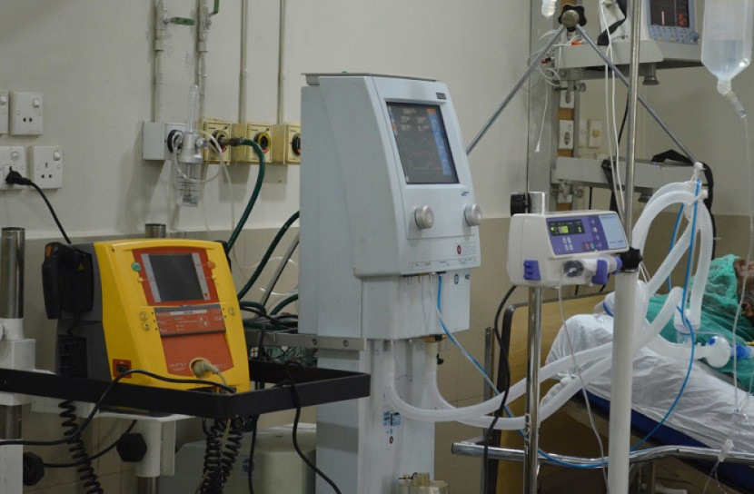 ভ্যান্টিলেটারের অভাবই যুক্তরাষ্ট্রে মৃত্যুর হার বাড়াচ্ছে