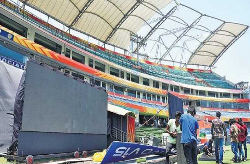 আইসোলেশন সেন্টারের জন্য প্রস্তুত রাজীব গান্ধী স্টেডিয়াম