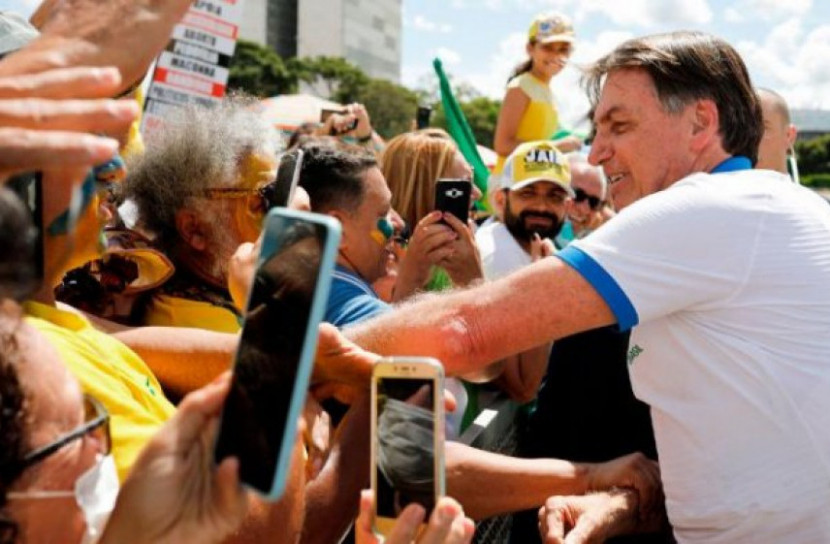 করোনার প্রতি উদাসীন যেসব রাষ্ট্রনেতারা !