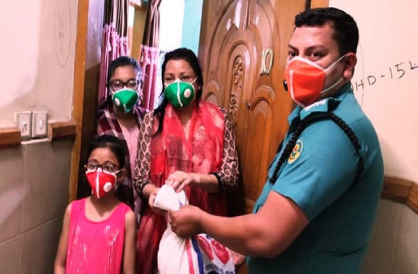 আপনারা ঘরে থাকুন, আমরাই আসব আপনার কাছে  