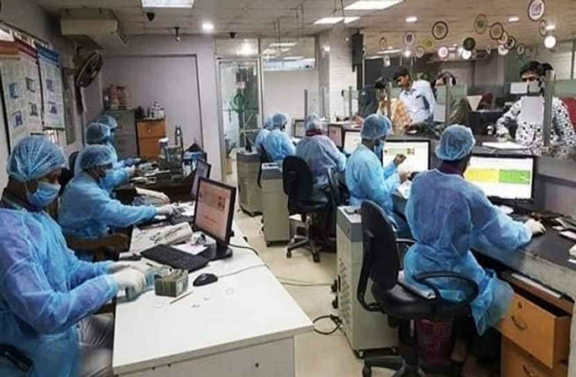 সীমিত আকারে ব্যাংকিং সেবা চালু