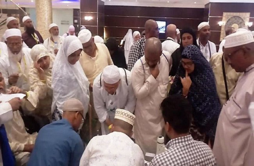 করোনা আতঙ্কের মধ্যেও চলছে হজ নিবন্ধন