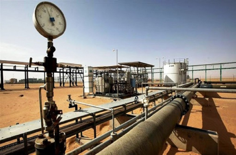 বিশ্ব বাজারে তেলের মূল্য ১৮ বছরের সর্বনিম্ন