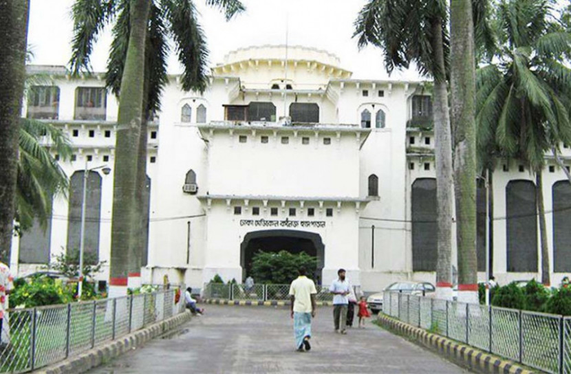 ঢাকা মেডিকেলে বিনামূল্যে করোনা পরীক্ষা