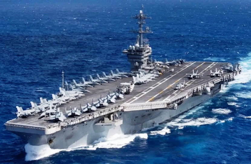 শঙ্কটে মার্কিন রণতরী, বাঁচার আকুতি