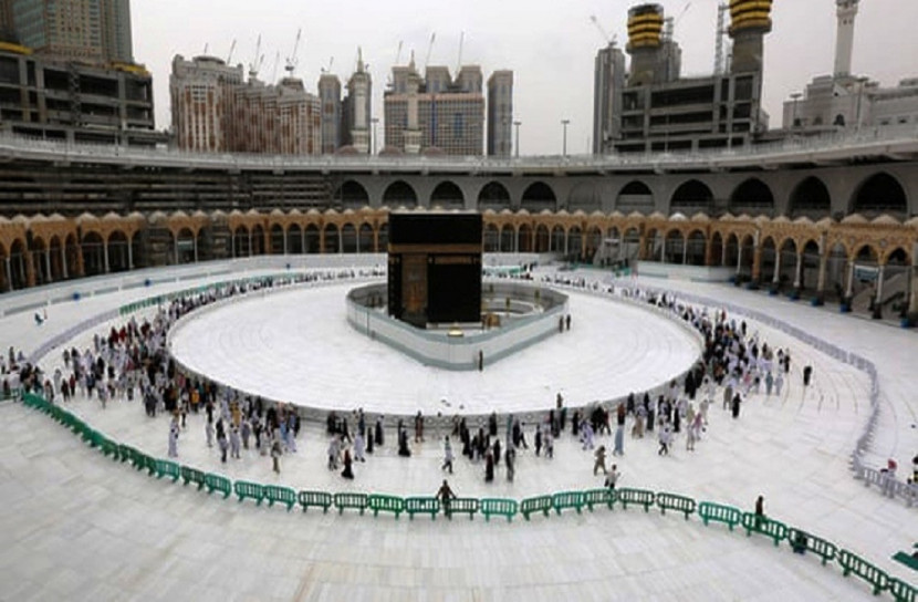 ২২২ বছর পর হজ স্থগিতের শঙ্কা 