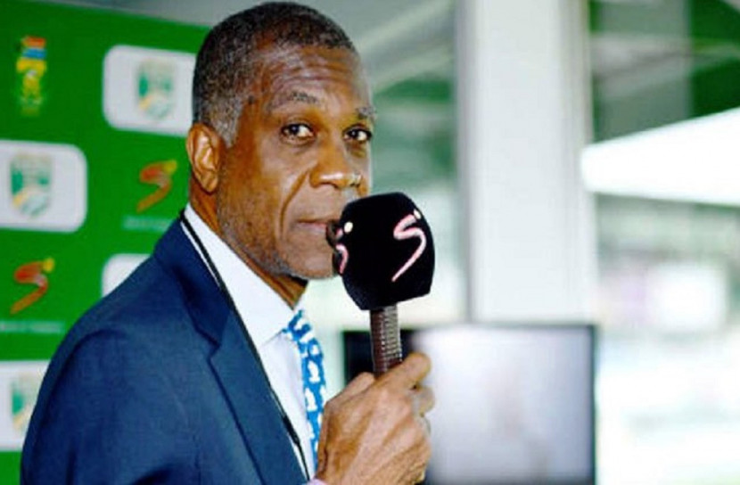 ধারাভাষ্যকে বিদায় জানাচ্ছেন হোল্ডিং!