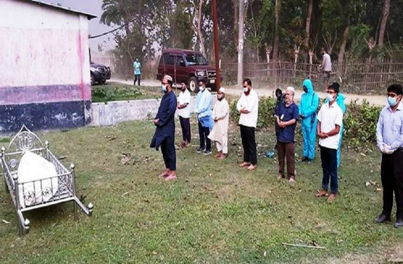 জানাজা পড়ালেন ইউএনও, দাফন করলো পুলিশ