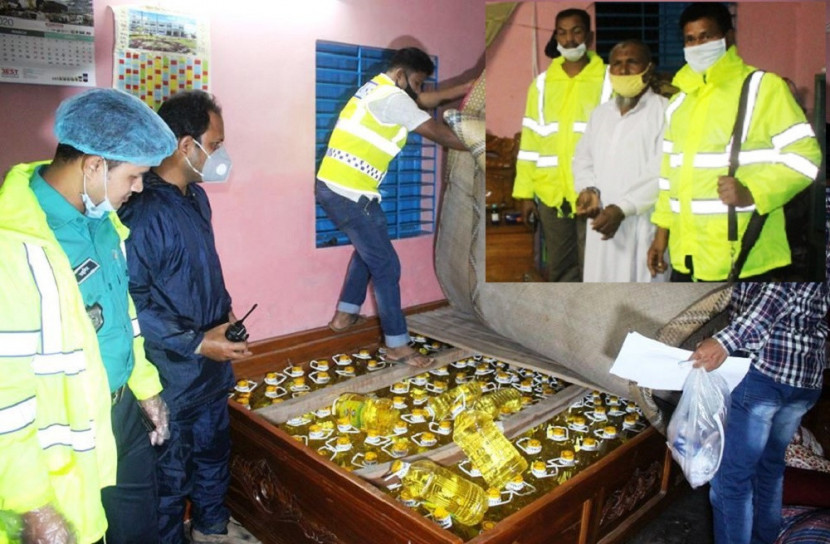 রংপুরে খাটের নিচে টিসিবির তেল