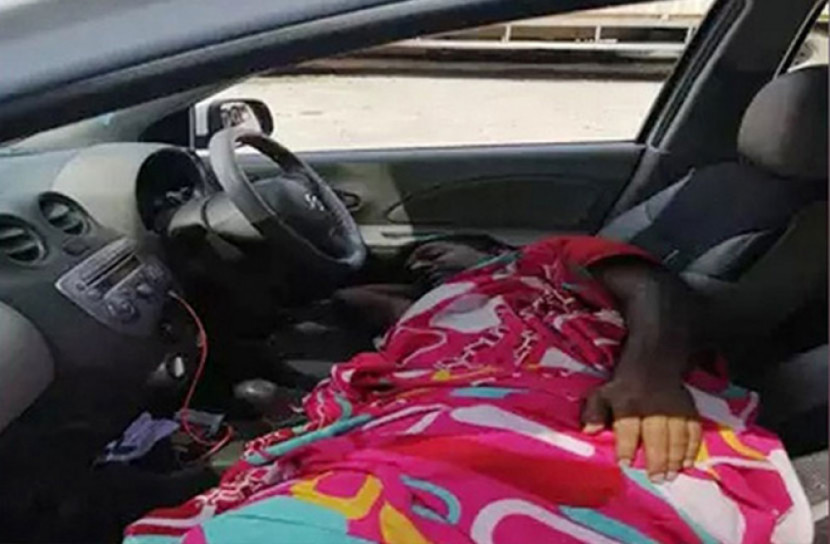 টানা ২১ দিন গাড়িতে দুই ব্যবসায়ী!