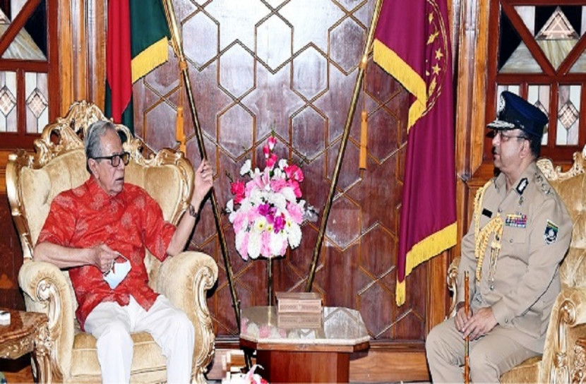 রাষ্ট্রপতির সঙ্গে নতুন আইজিপির সাক্ষাৎ
