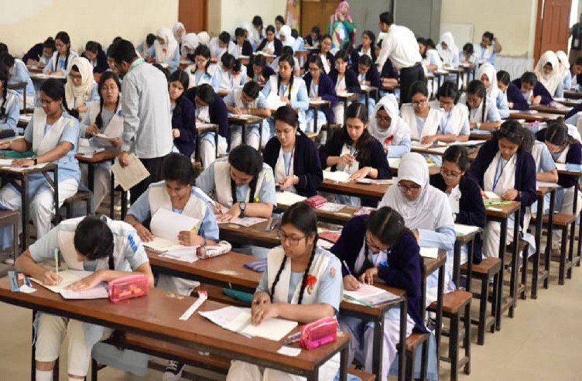 পরিস্থিতি স্বাভাবিক হলে এইচএসসি পরীক্ষা