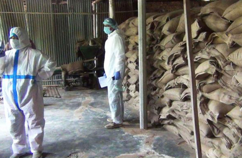 দিনাজপুরে ৮৬৯ বস্তা চাল উদ্ধার