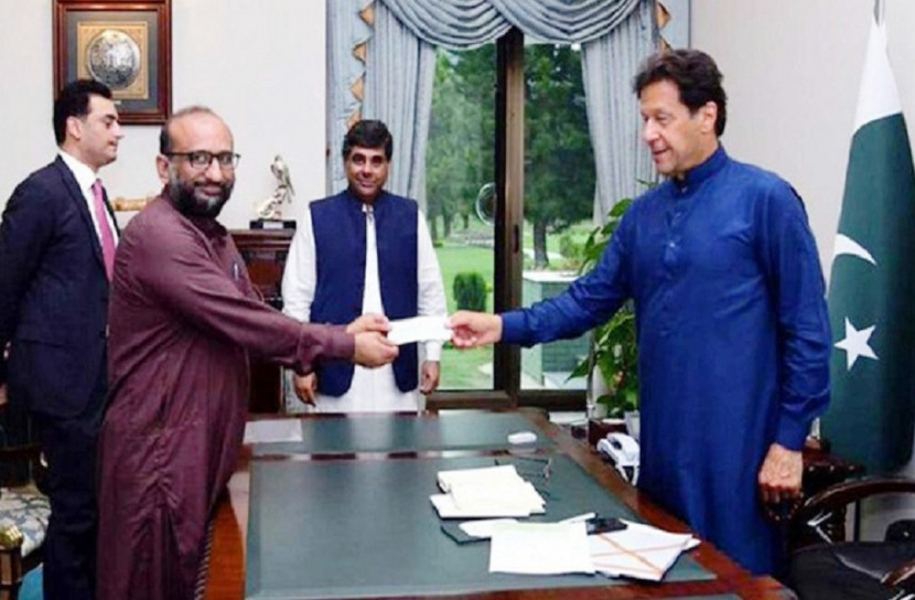 করোনা ঝুঁকিতে ইমরান খান