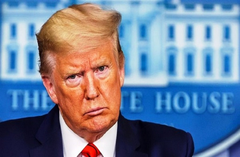 ইরানি নৌযান ধ্বংসের নির্দেশ ট্রাম্পের