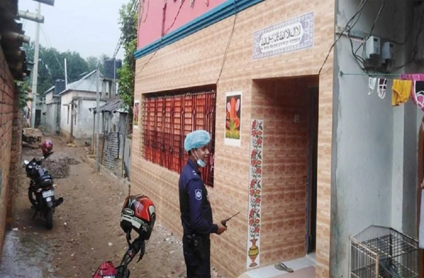 গাজীপুরে একই পরিবারের চারজনকে গলা কেটে হত্যা