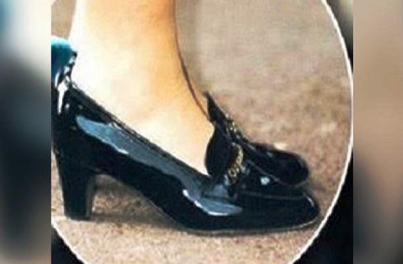 করোনায় বন্ধ হলো ব্রিটেনের রাজ পরিবারের জুতা নির্মাতা প্রতিষ্ঠান