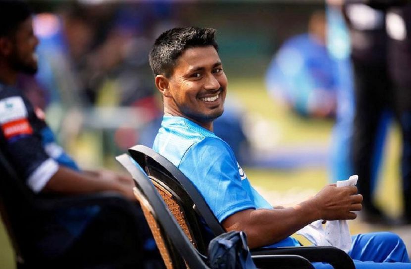 অসহায়দের তিন মাসের বেতন দান করলেন আশরাফুল