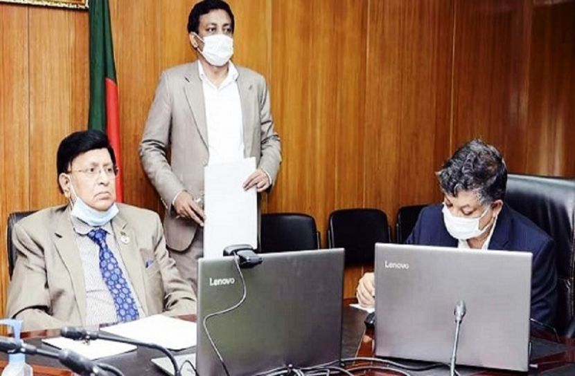 একান্ত বাধ্য না হলে দেশে আসবেন না: পররাষ্ট্রমন্ত্রী