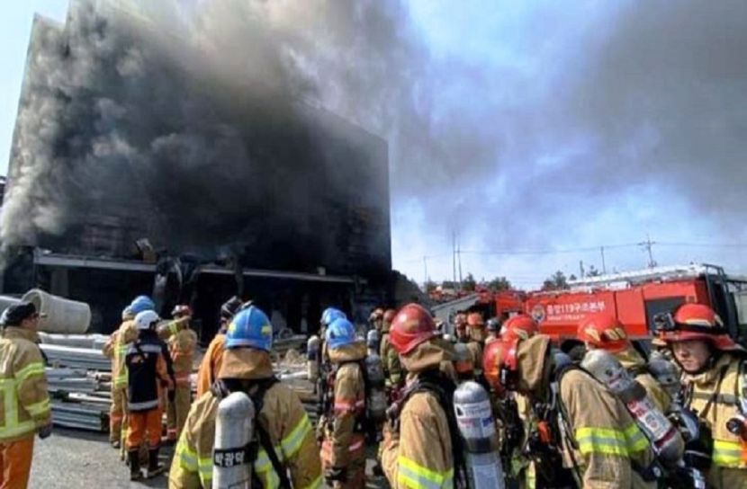 দক্ষিণ কোরিয়ায় ওয়ারহাউজে আগুন, নিহত ৩৮