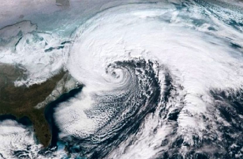 বাংলাদেশের দিকে ধেয়ে আসবে ‘আম্ফান’