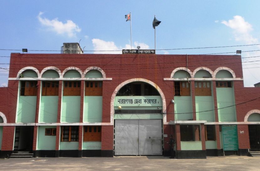 কারাবন্দীদের মুক্তি দেয়া শুরু