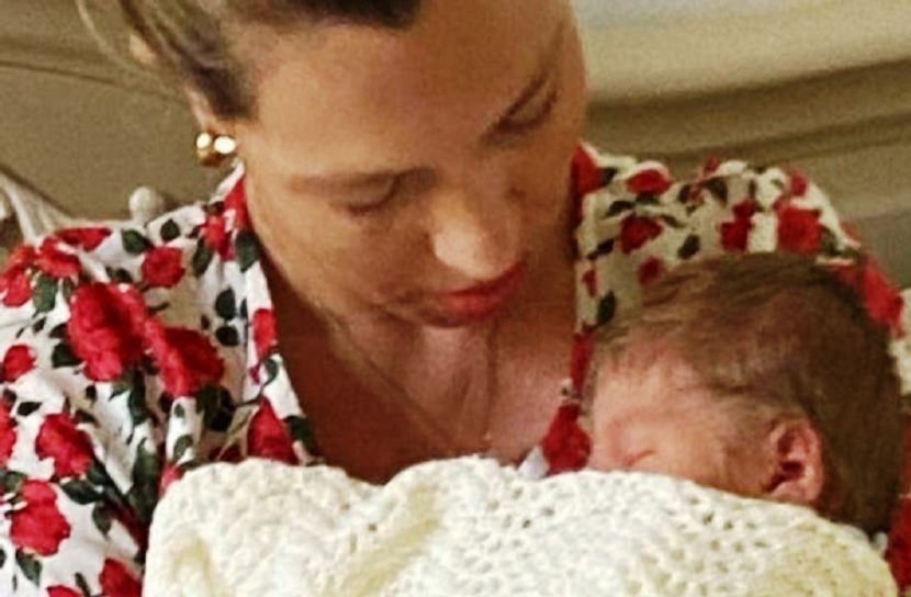 চিকিৎসকদের সম্মান জানিয়ে সন্তানের নাম!