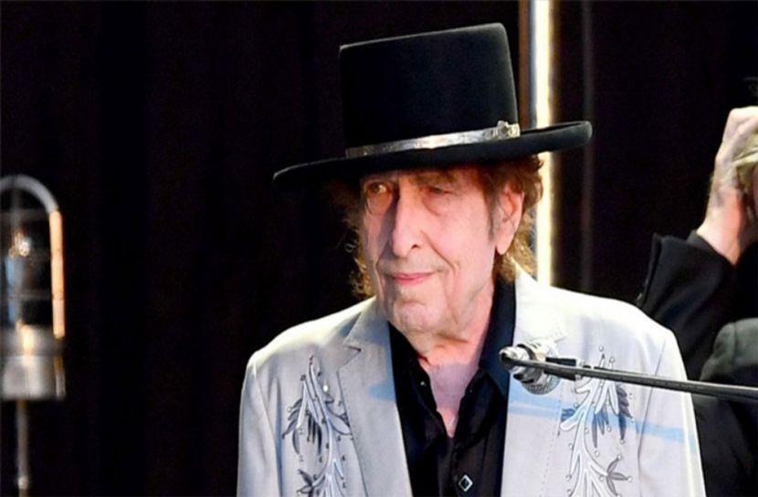 আট বছর পর বব ডিলানের নতুন অ্যালবাম