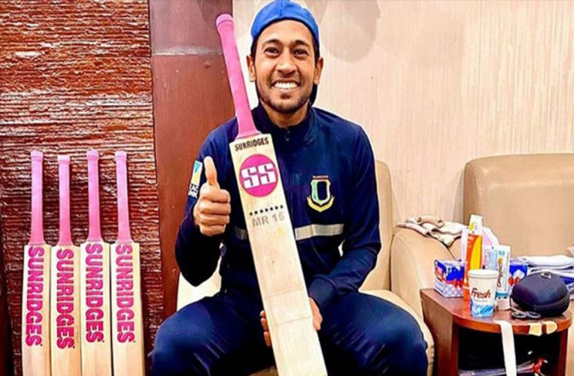 নিলামে মুশফিকের ব্যাটের দাম উঠল ৪০ লাখ টাকা